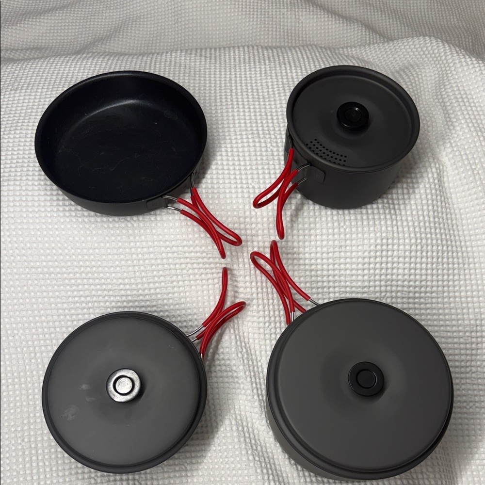 Alocs - Aluminum Camping Cookware Set with Red Handles - 7 Piece